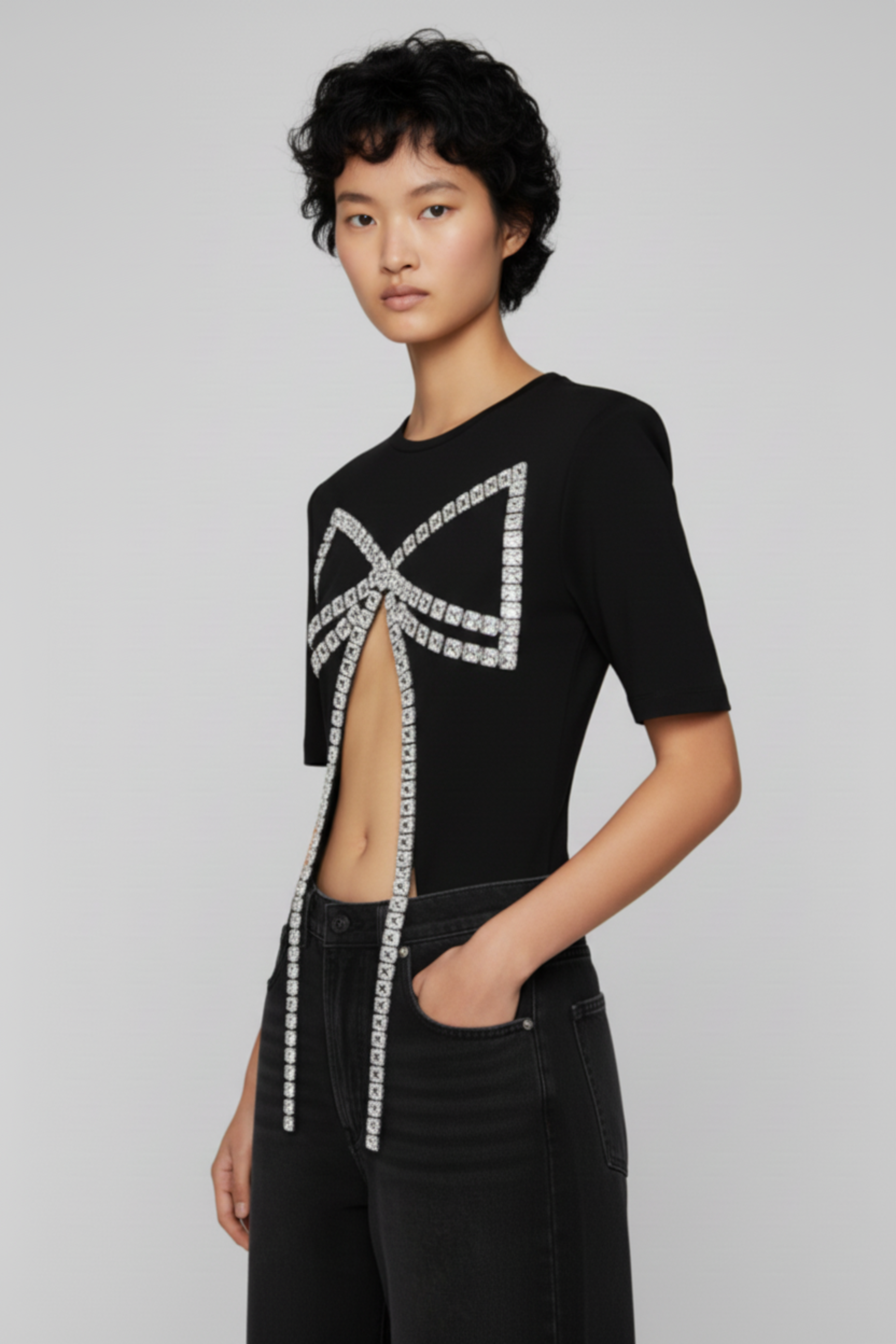 BOW CUT-OUT T-SHIRT