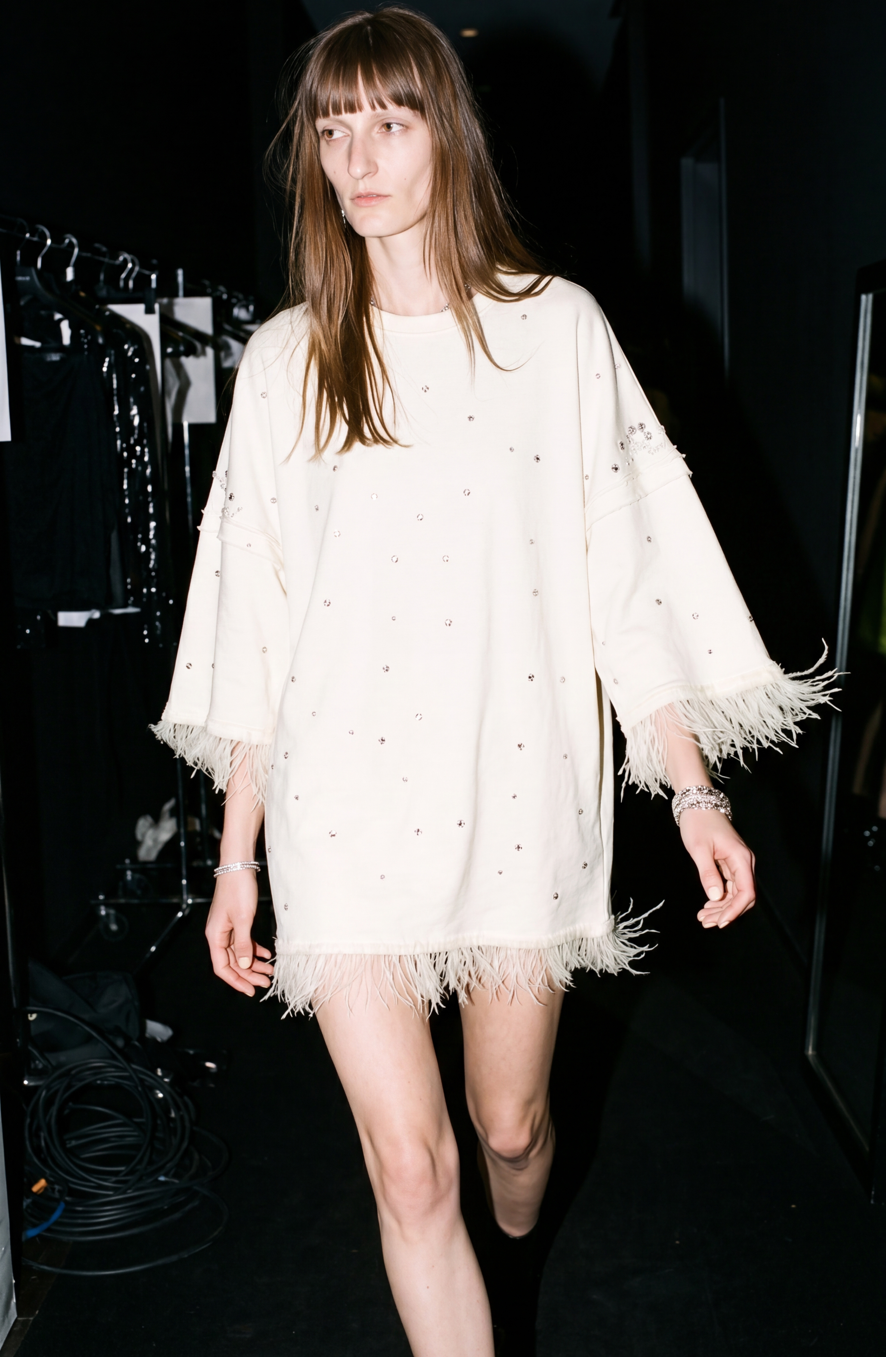 Crystal Feather T-shirt | LOULOU.