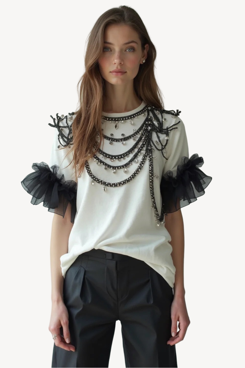 ORNEMENT EMBELLISHED TEE