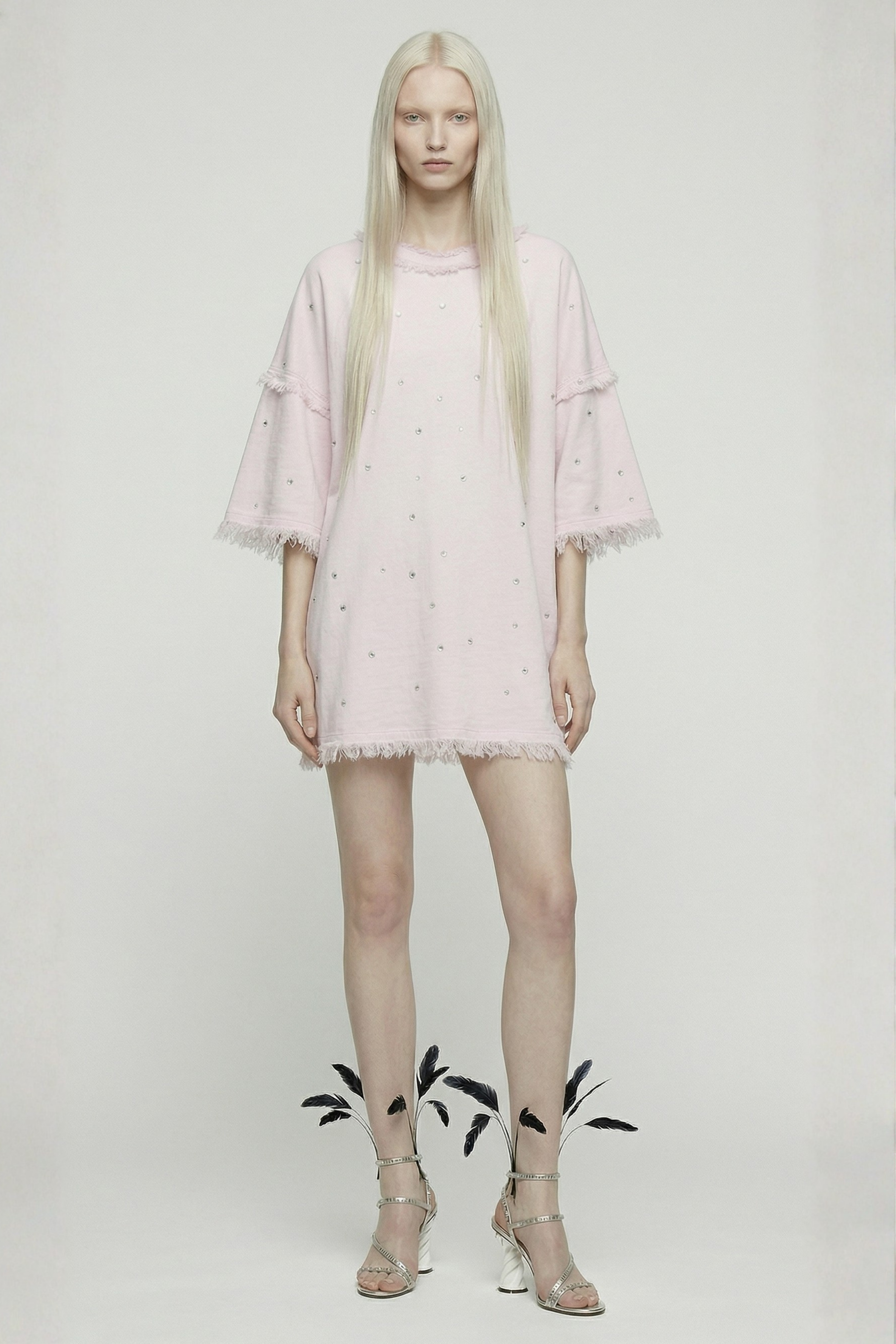 CRYSTAL FRINGED T-SHIRT IN PALE PINK