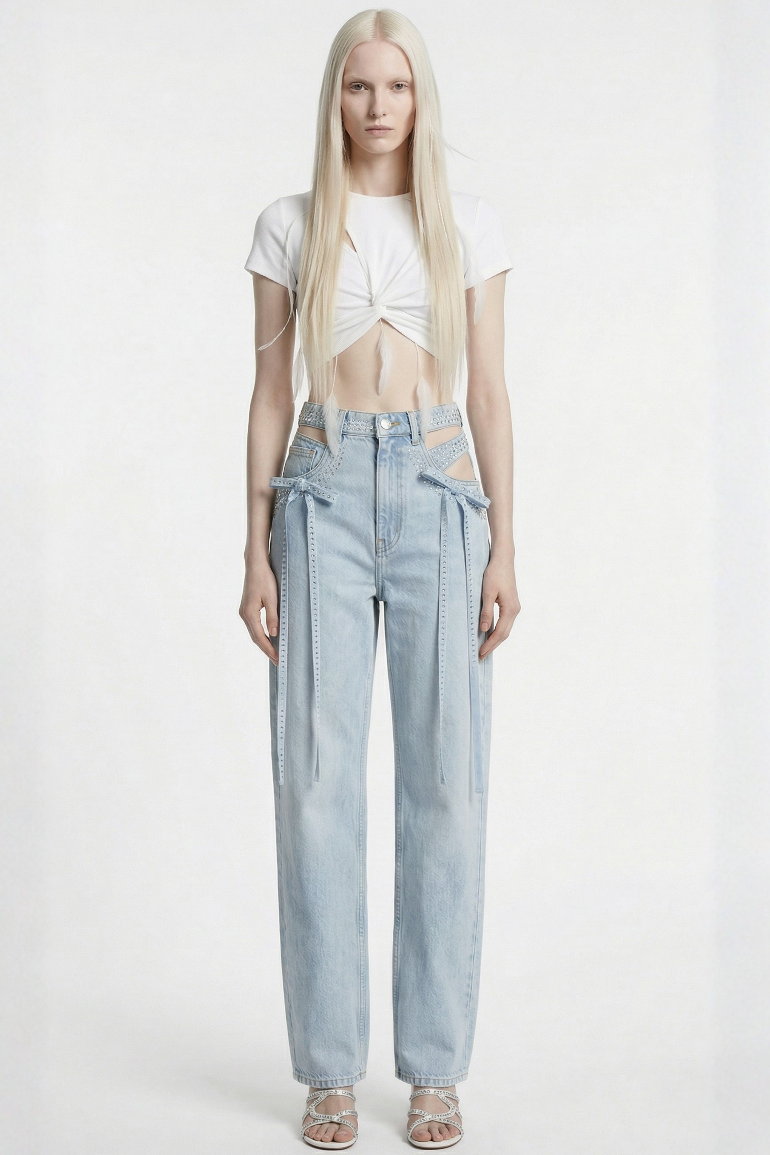 CROPPED COTTON TOP IN WHITE WITH FEATHERS