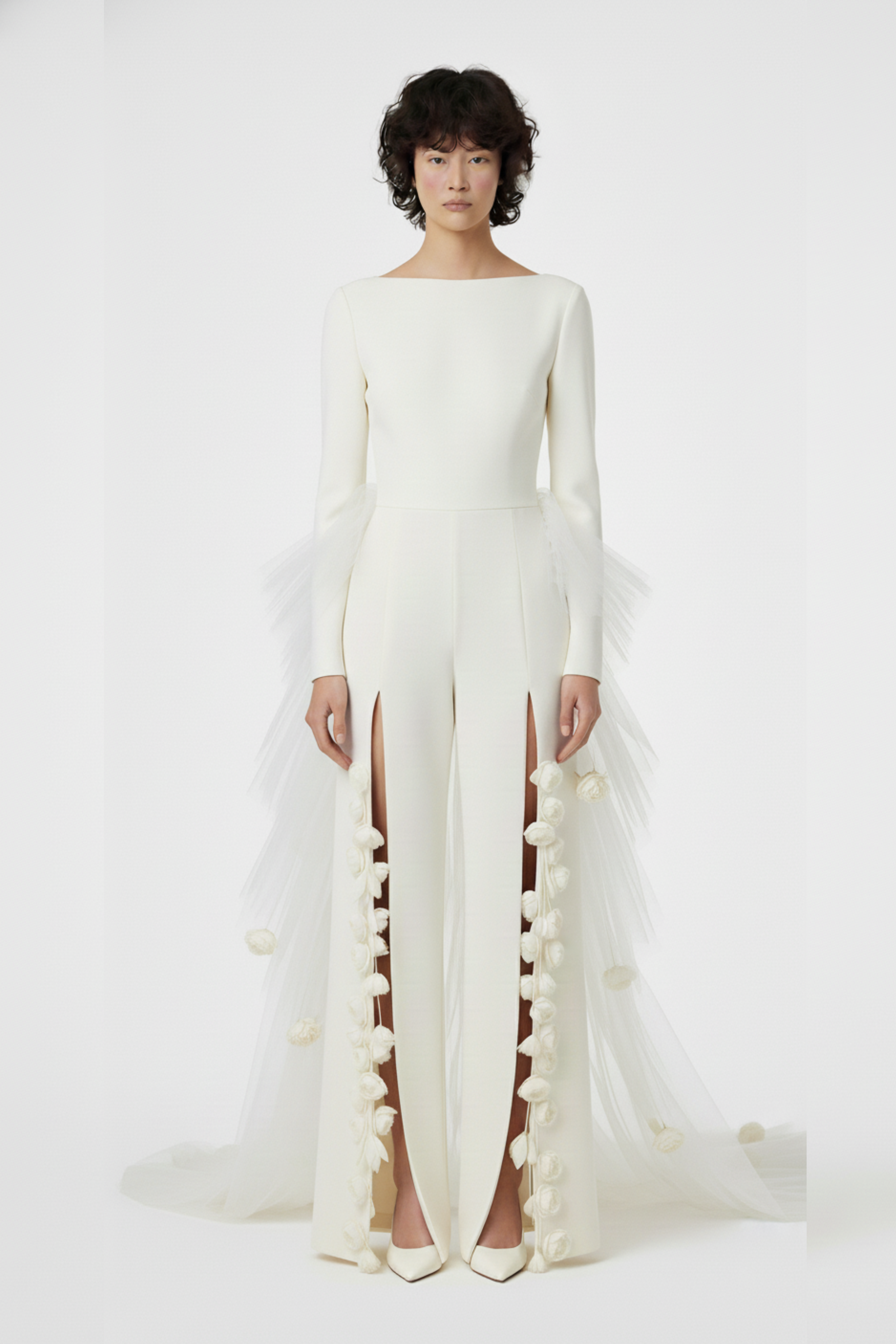IVORY ROSETTE TULLE CAPE